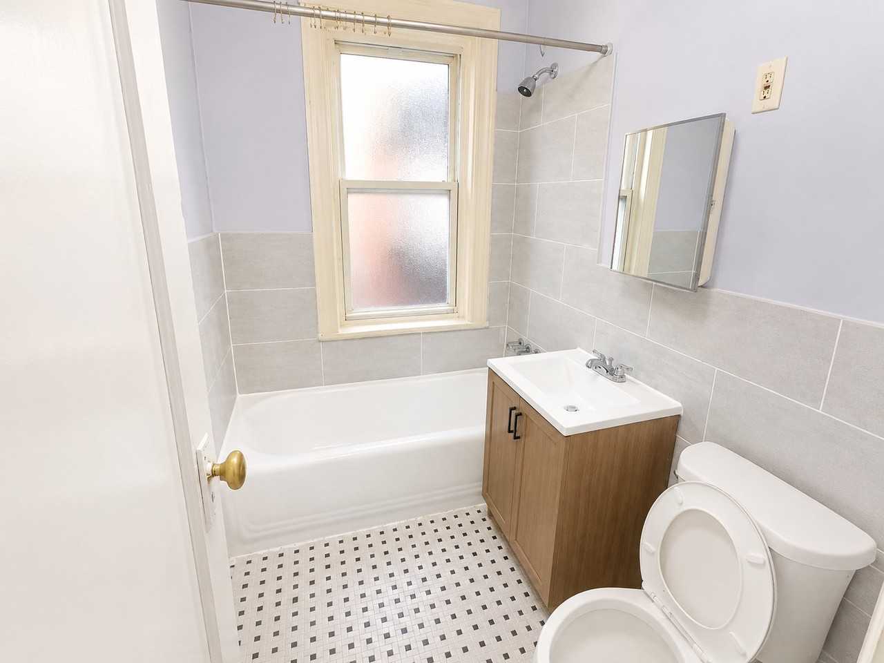 129 Scofield St #1 - Photo 3 of 4