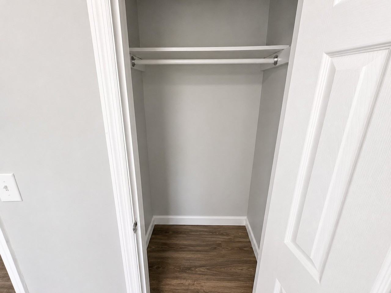 812 Clinton Ave #4 - Photo 5 of 6