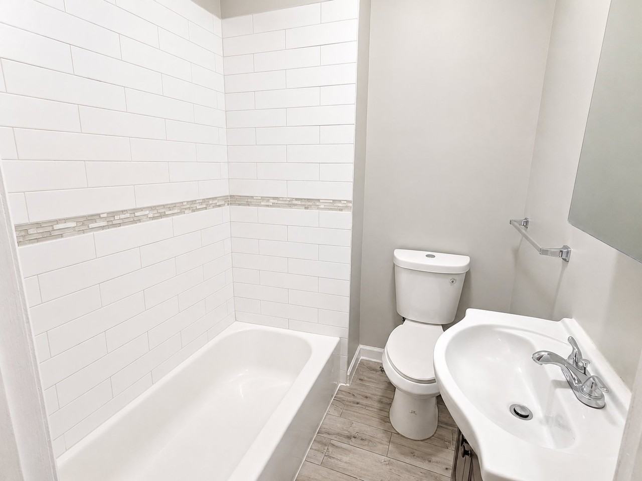 812 Clinton Ave #4 - Photo 6 of 6