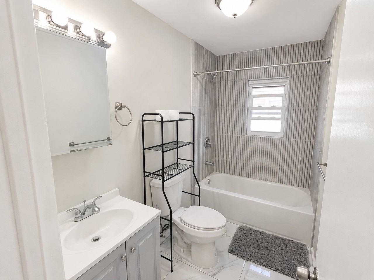 9 Stecher St #3L - Photo 5 of 5