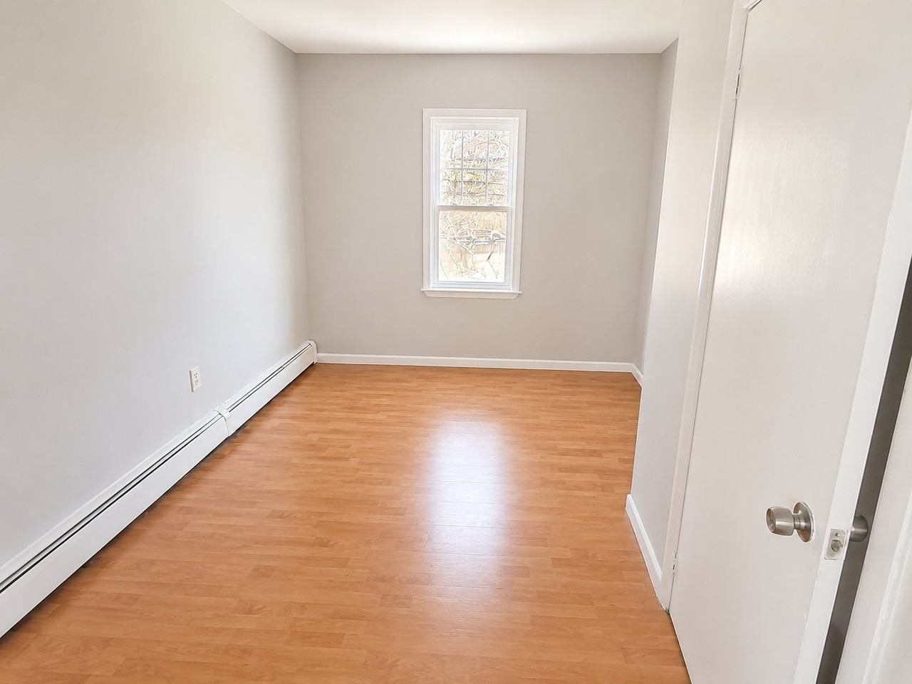 607 N 7th St #3A - Photo 2 of 5