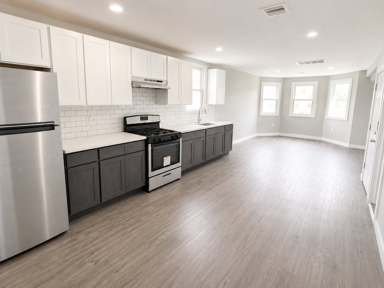 182 Brookdale Ave #3 - Photo 5 of 8