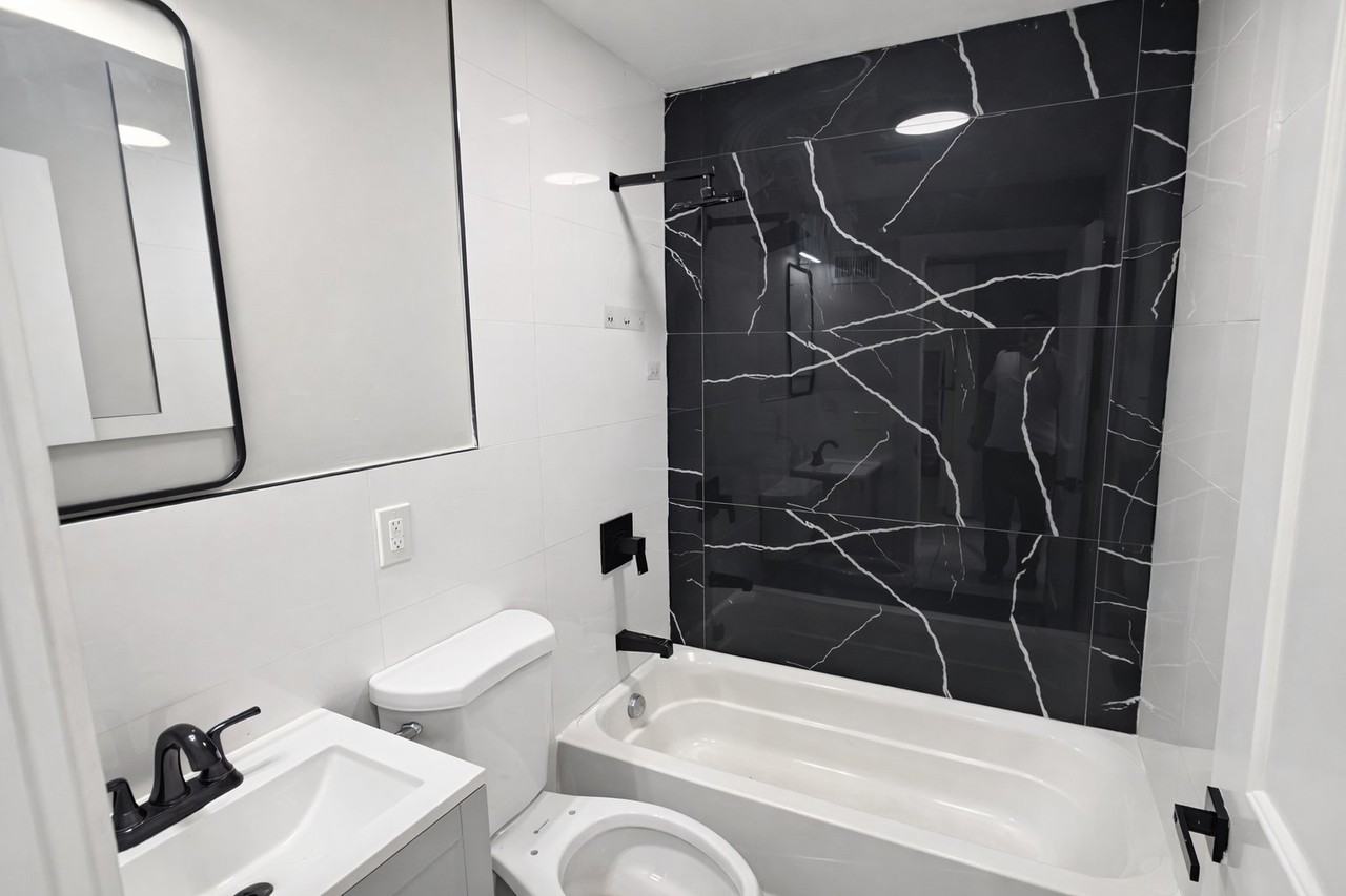 494 S 18th St #3 - Photo 6 of 7