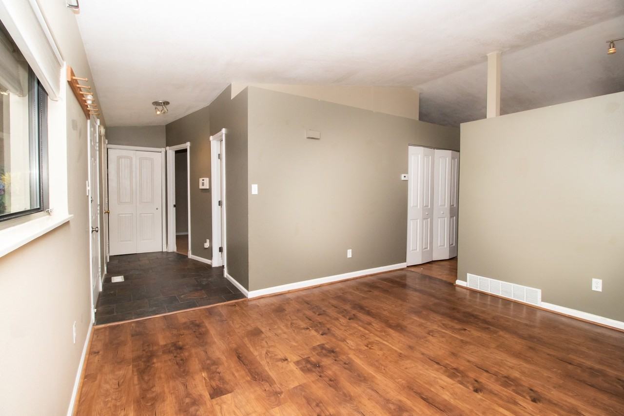 5742 Stoney Pass Dr - Photo 3 of 15