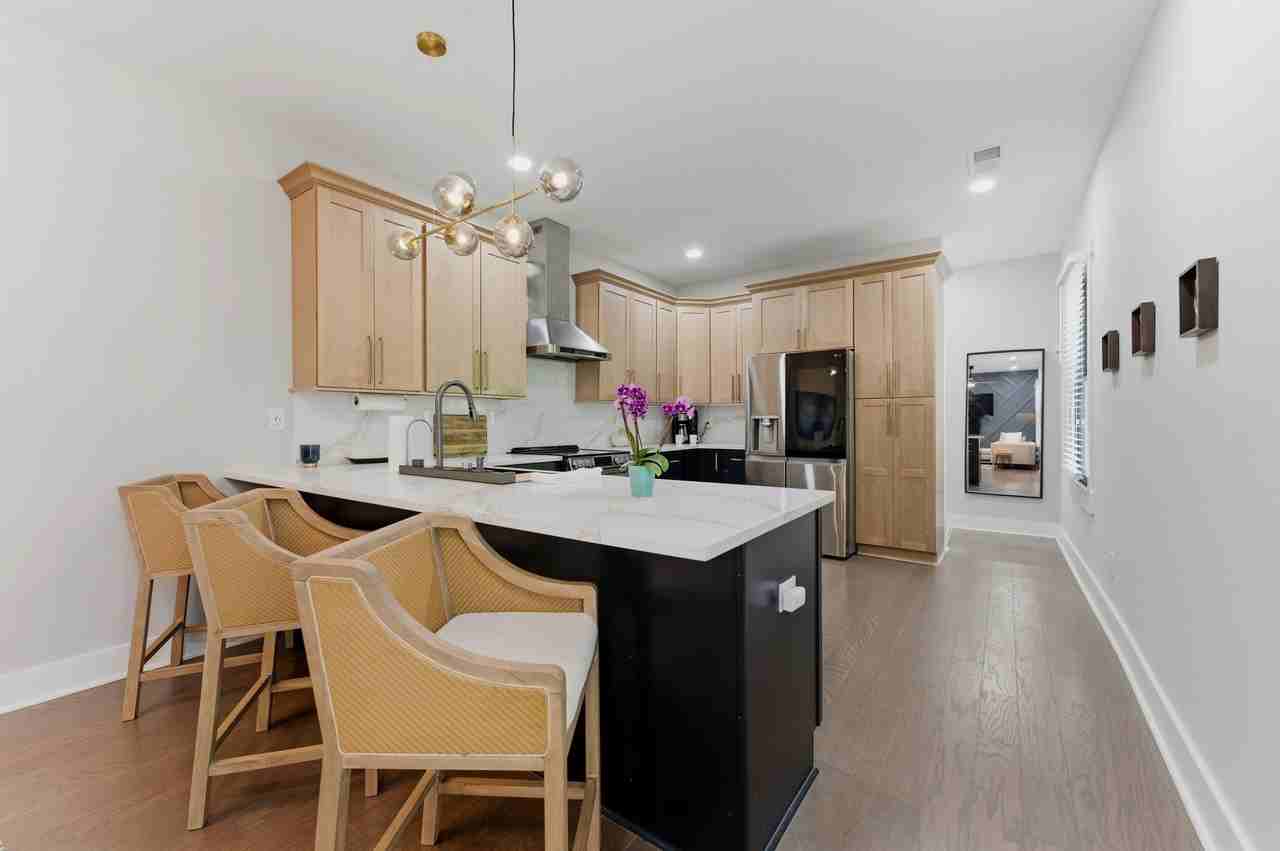 907 Beecher St Sw - Photo 4 of 20
