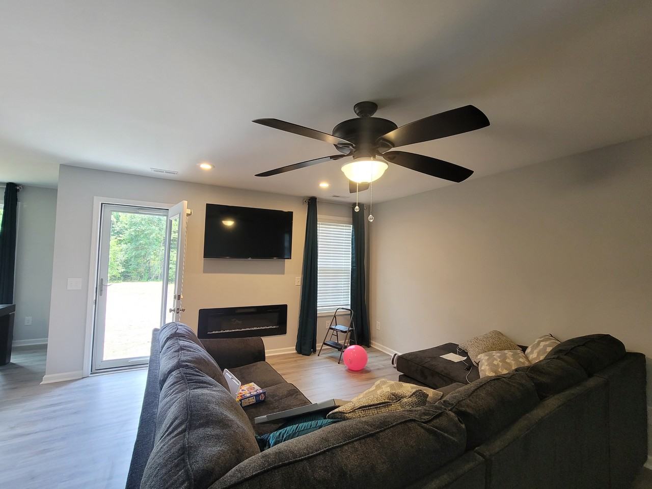 370 Keith Rd #NA - Photo 3 of 14