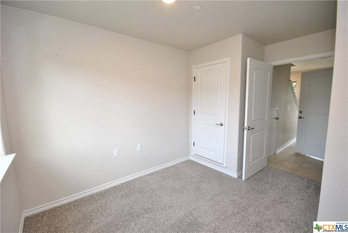 221 Birch Oak Ln #NA - Photo 5 of 38