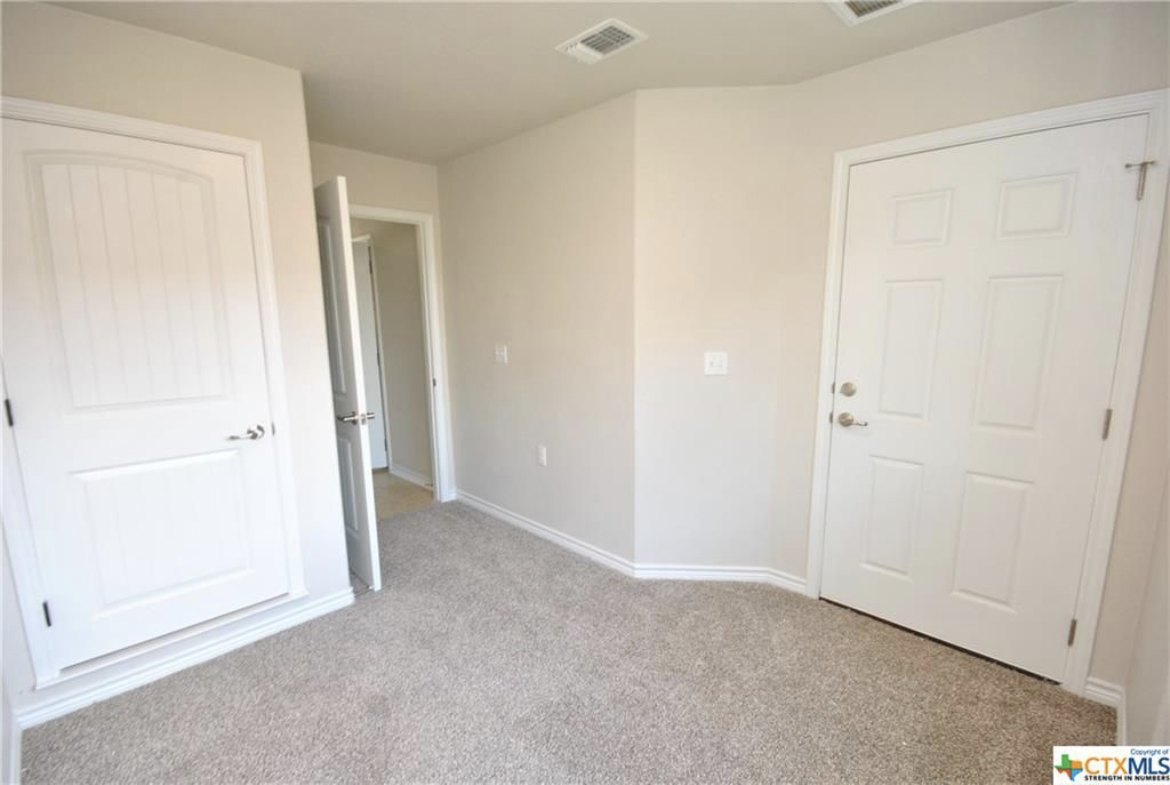 221 Birch Oak Ln #NA - Photo 6 of 38