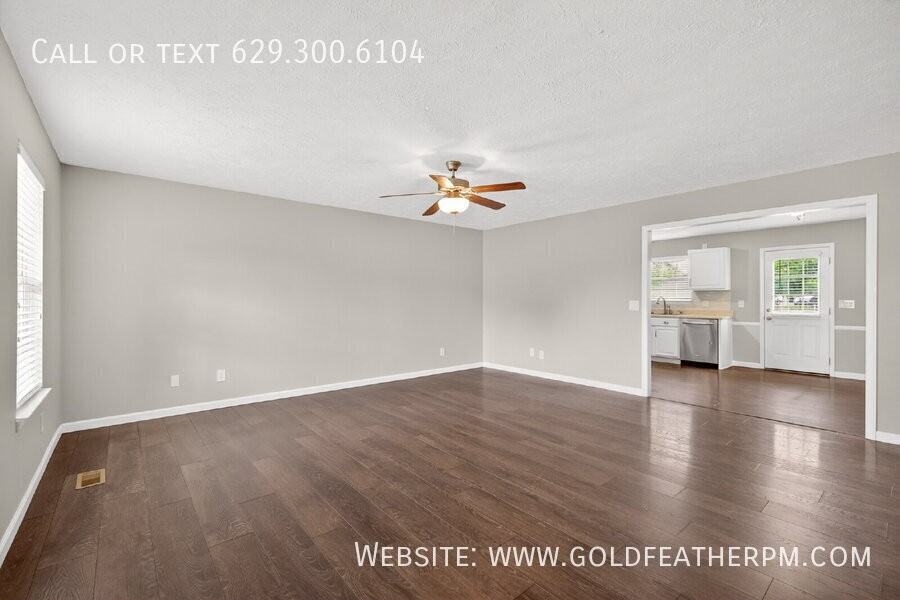 3016 Pellas Pl - Photo 5 of 33