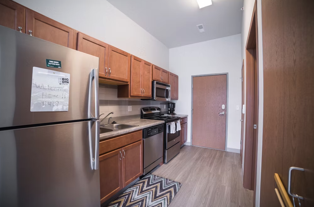 Trowbridge Lofts - Photo 3 of 18