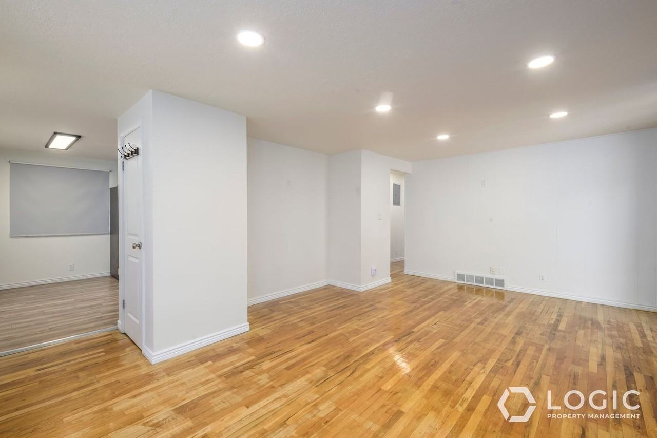759 N Riverside Dr - Photo 7 of 16