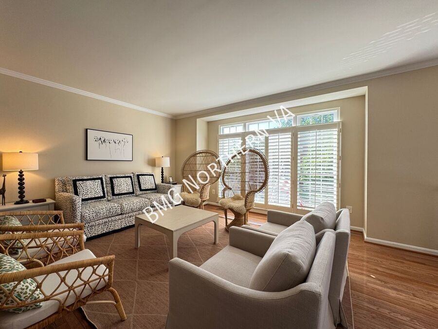 5654 Governors Pond Cir - Photo 3 of 39