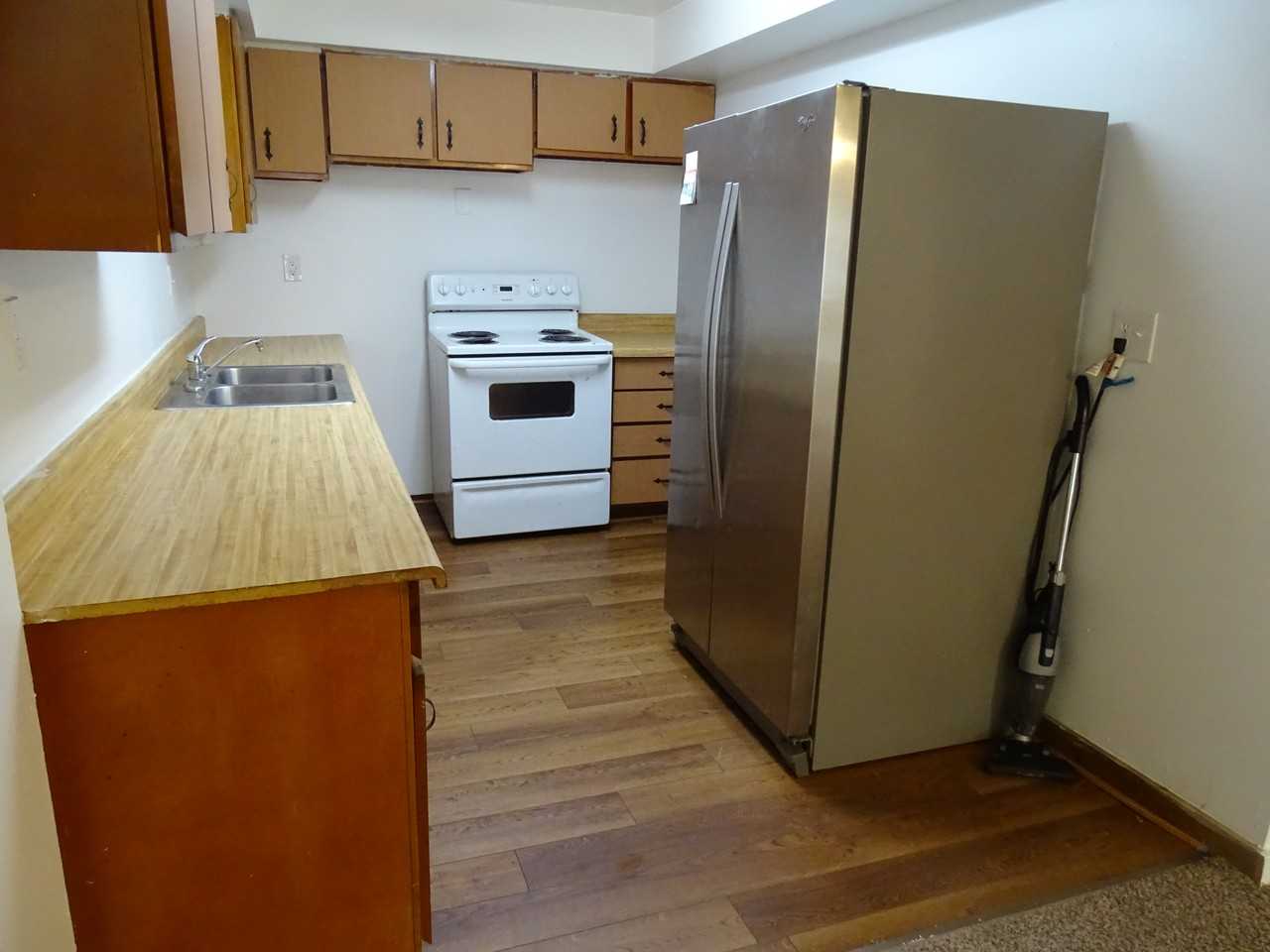 126 N Washington St #4 - Photo 6 of 12