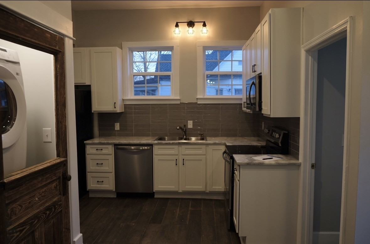 4518 Saint Elmo Ave #NA - Photo 2 of 16