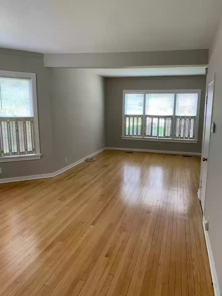 210 N 5th St #1 - Photo 6 of 12