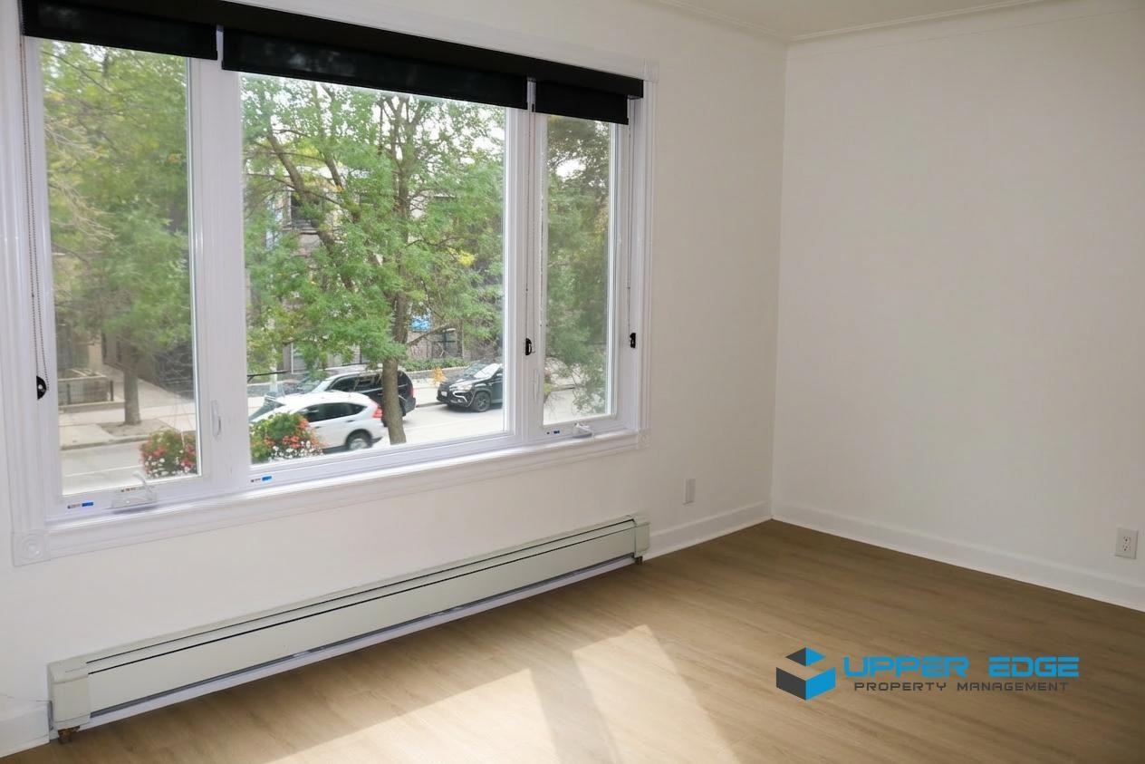 697 Corydon Avenue - Photo 2