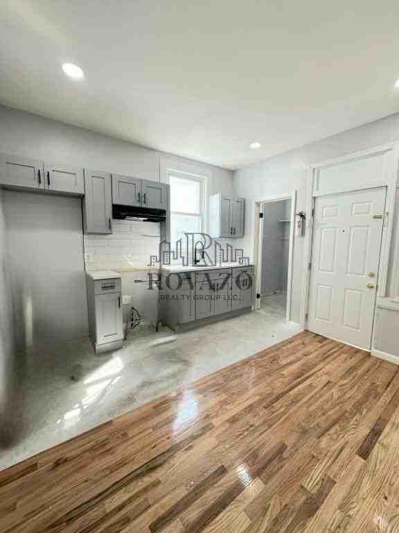 29 Baldwin Avenue #2 - Photo 2 of 8