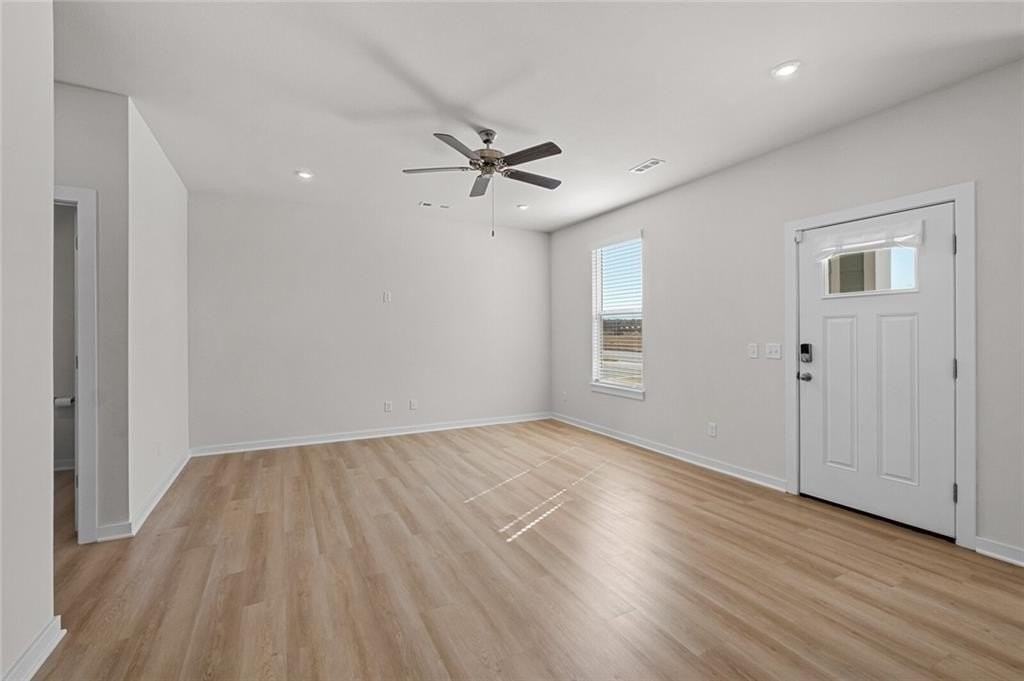 4790 W Planetree St - Photo 5 of 27
