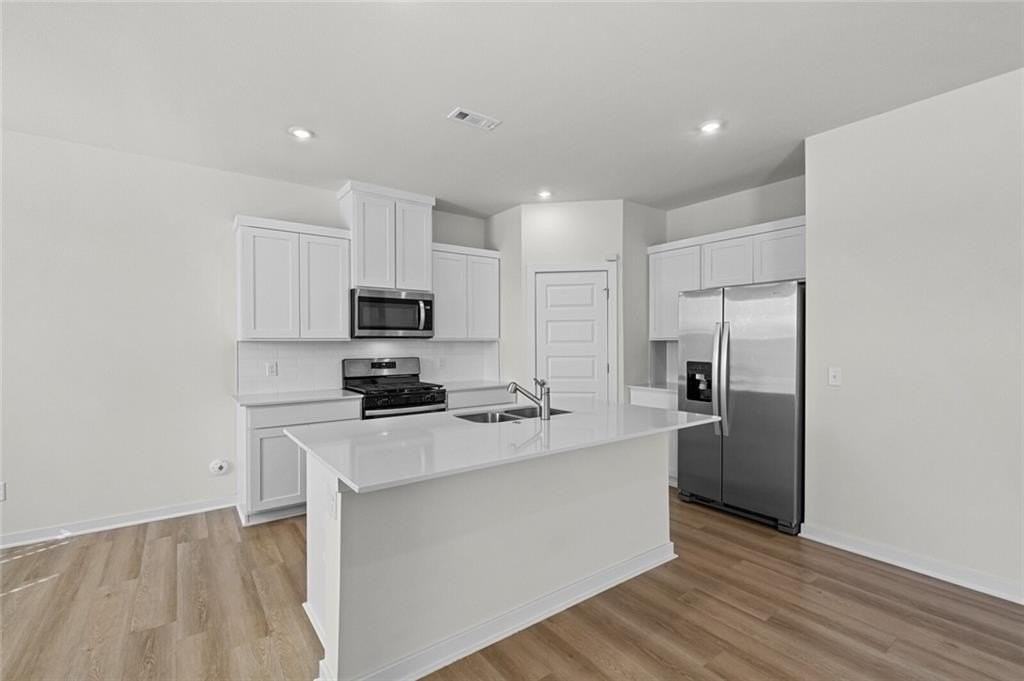 4790 W Planetree St - Photo 7 of 27