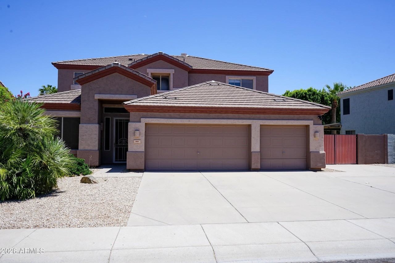 541 N Danielson Way - Photo 2 of 50