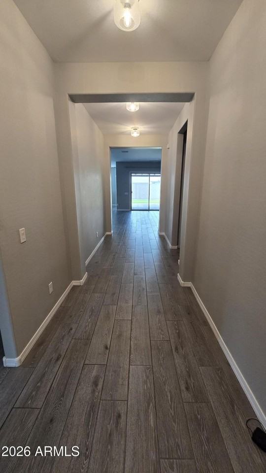 18351 W Mercer Ln - Photo 6 of 50