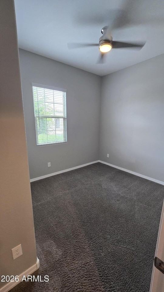18351 W Mercer Ln - Photo 7 of 50
