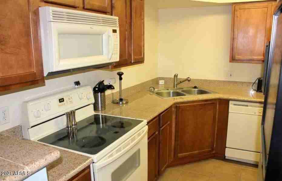 8787 E Mountain View Rd #2027 - Photo 5 of 17