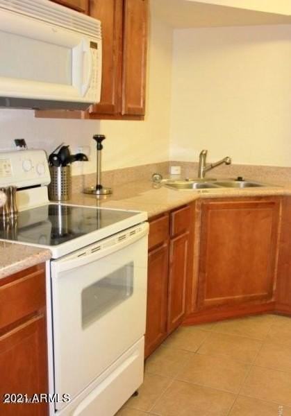 8787 E Mountain View Rd #2027 - Photo 7 of 17