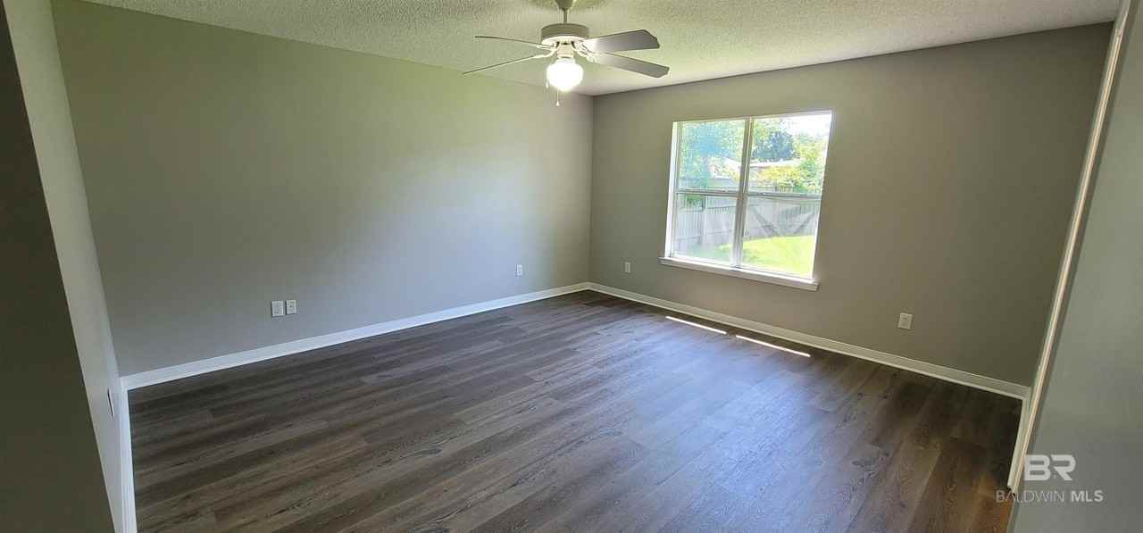 429 E 22nd Ave - Photo 6 of 14