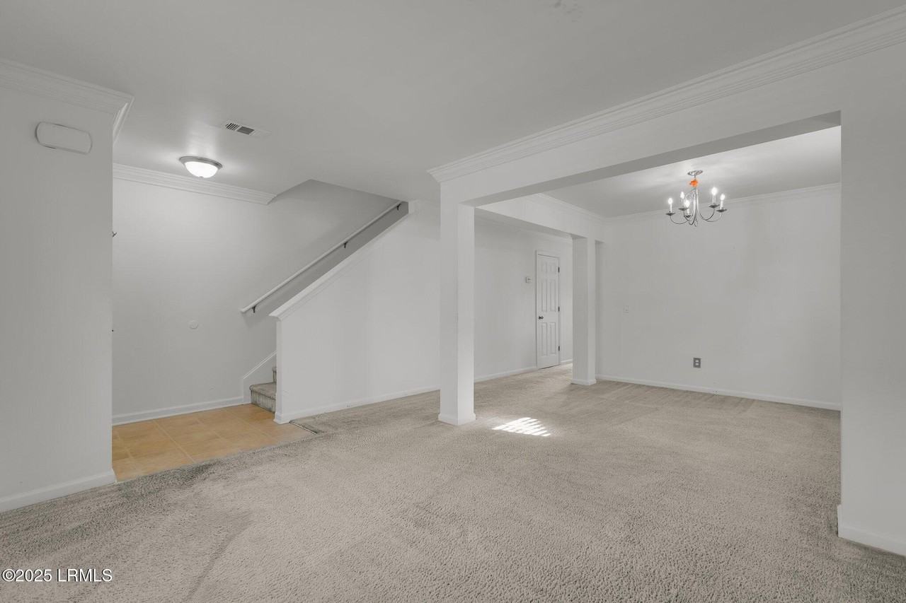 25 Pennyroyal Way - Photo 6 of 49