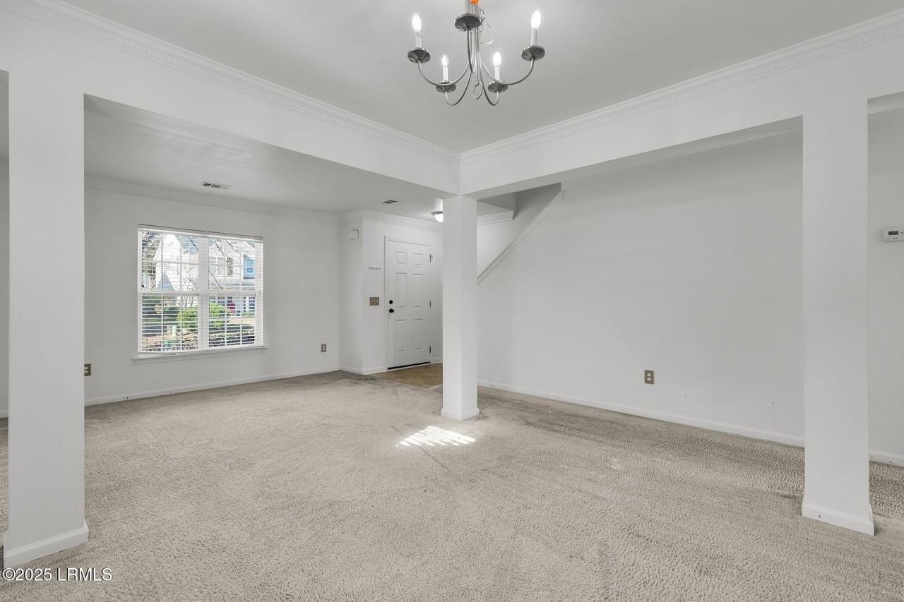 25 Pennyroyal Way - Photo 7 of 49
