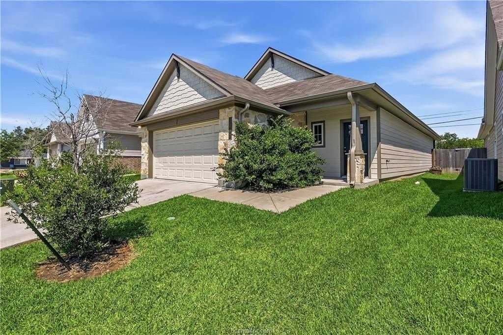 3007 Stevens Dr - Photo 2 of 25