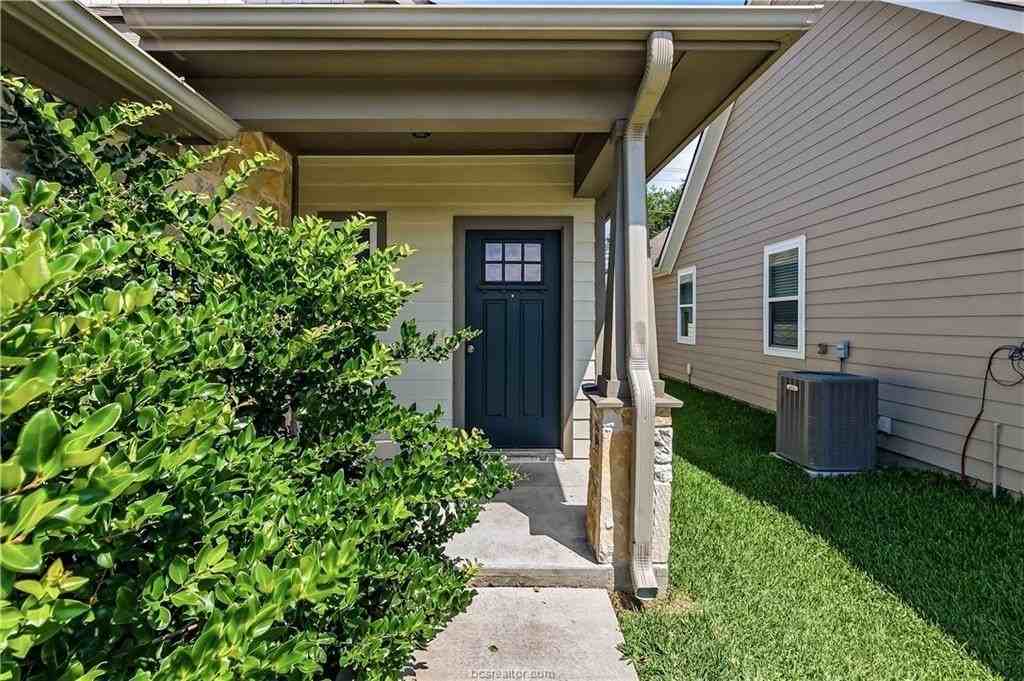 3007 Stevens Dr - Photo 3 of 25