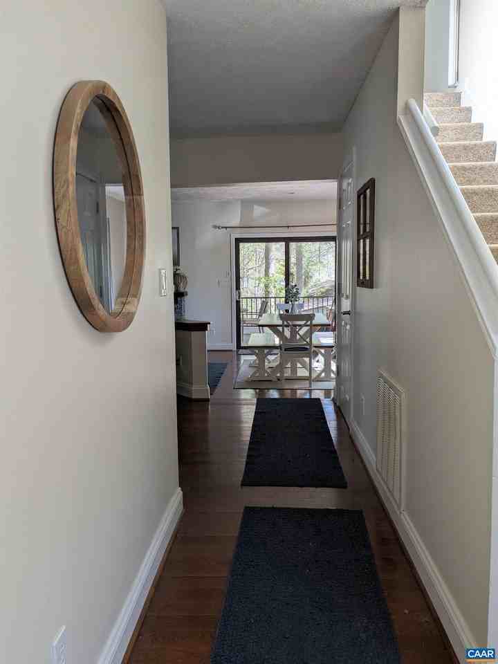 7 Stonewall Rd - Photo 6 of 30