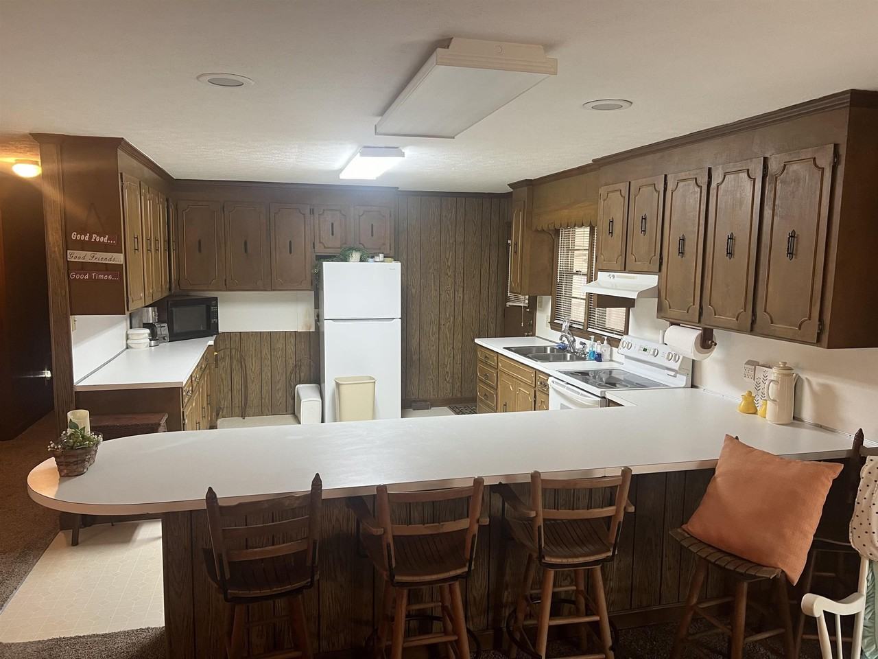 1610 Caines Landing Rd - Photo 4 of 18