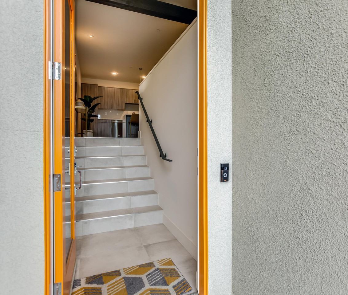 160 The Riv - Photo 4 of 35