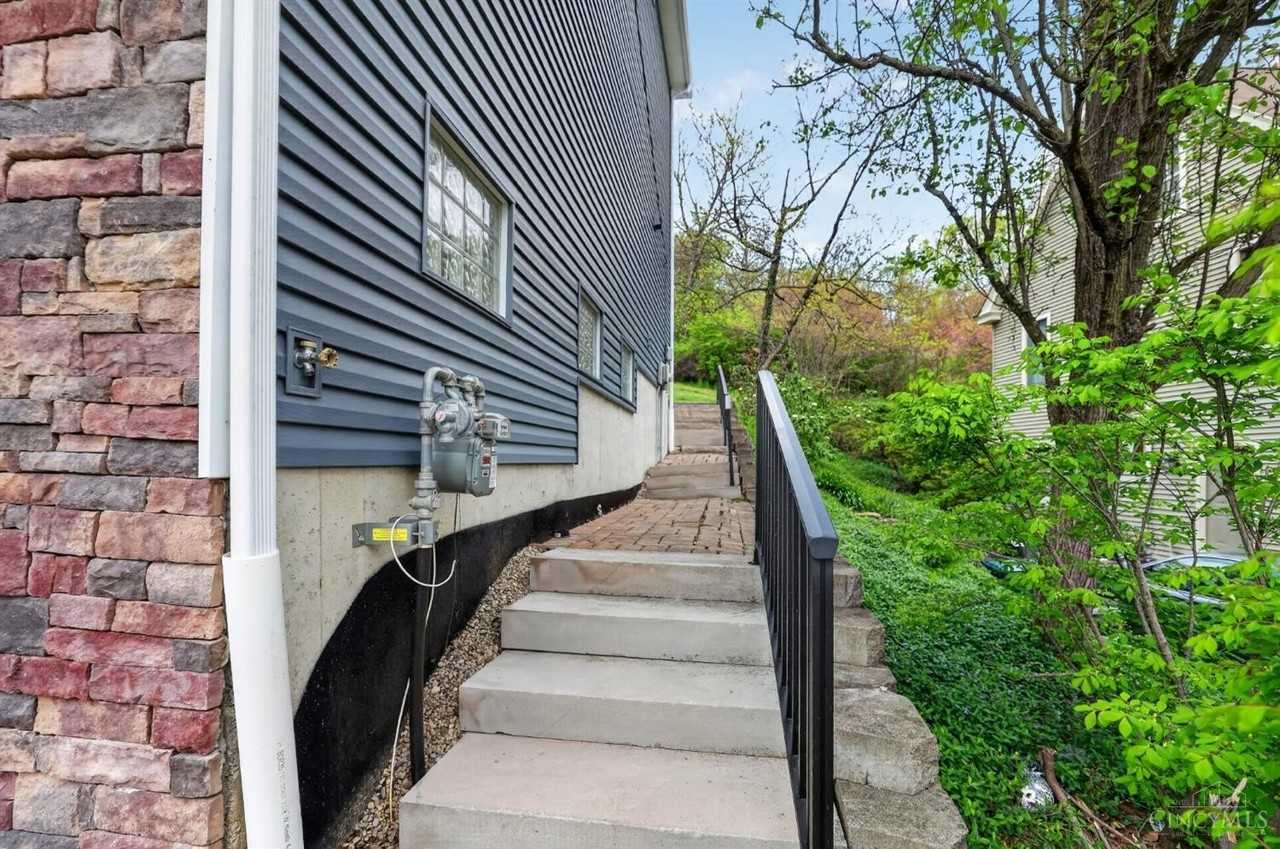 4940 Bouton St - Photo 4 of 42