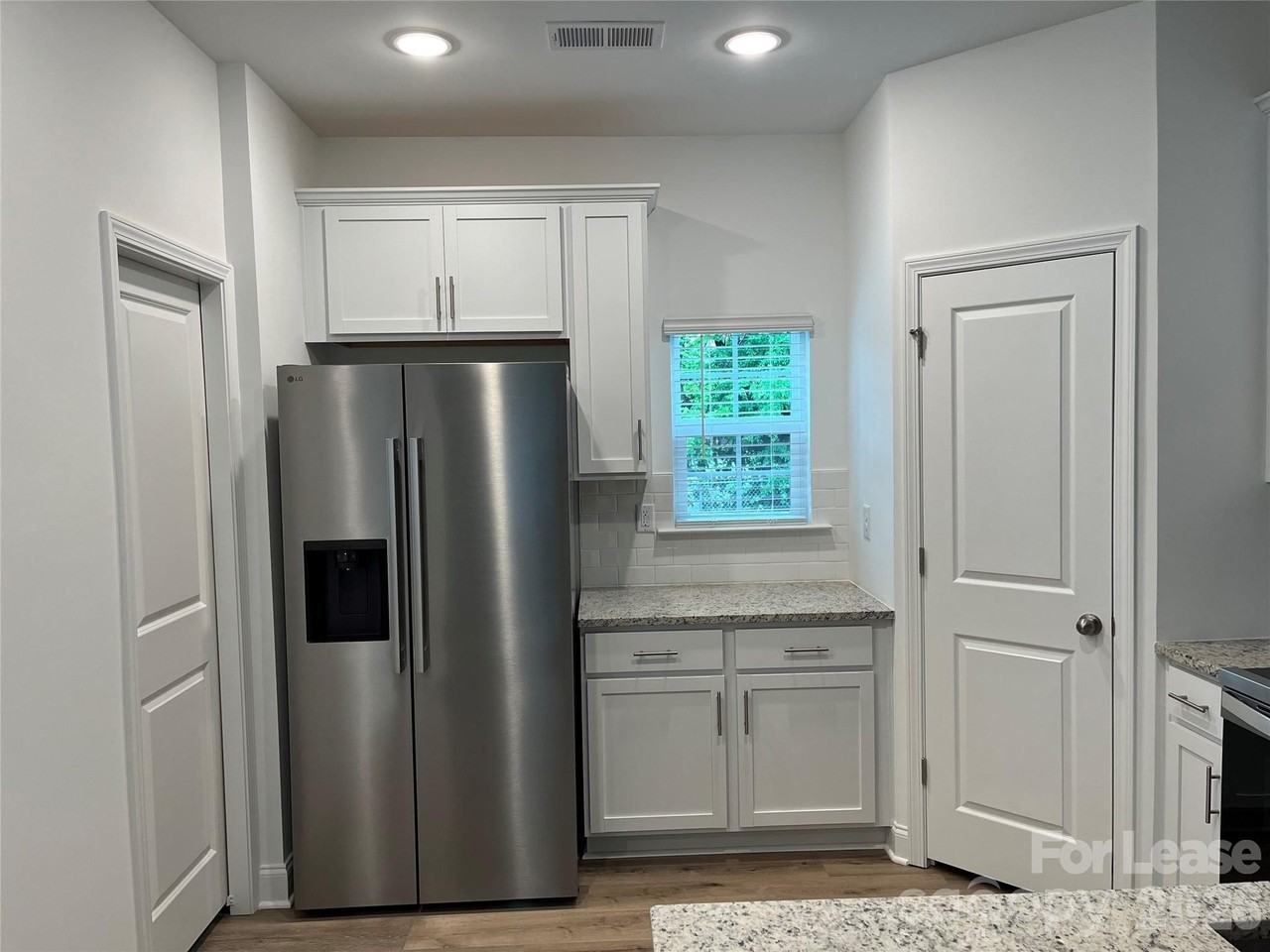 3220 Butler Hill Dr - Photo 4 of 11
