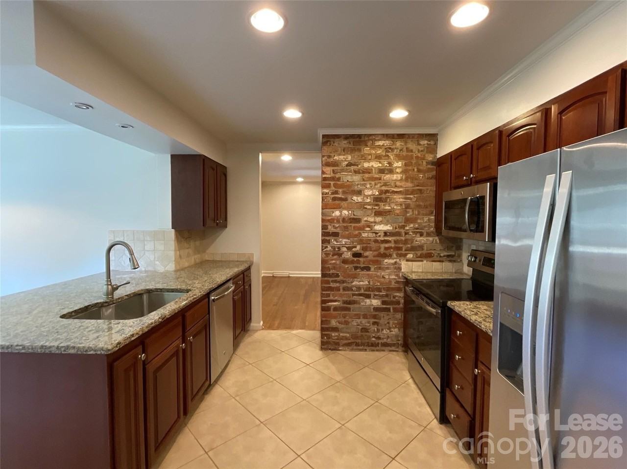 3917 Kitley Pl - Photo 5 of 20