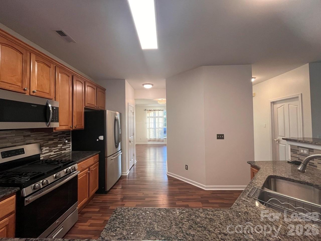 17508 Westmill Ln - Photo 3 of 16