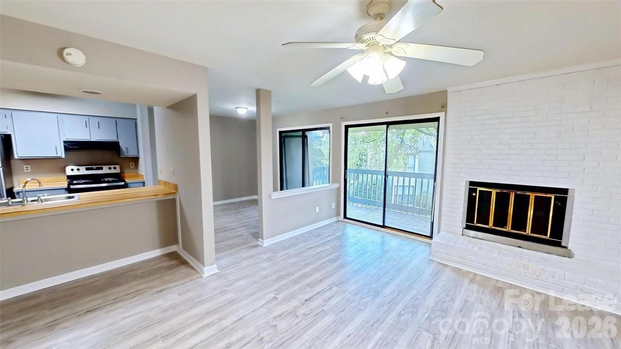 11139 Harrowfield Rd - Photo 2 of 6