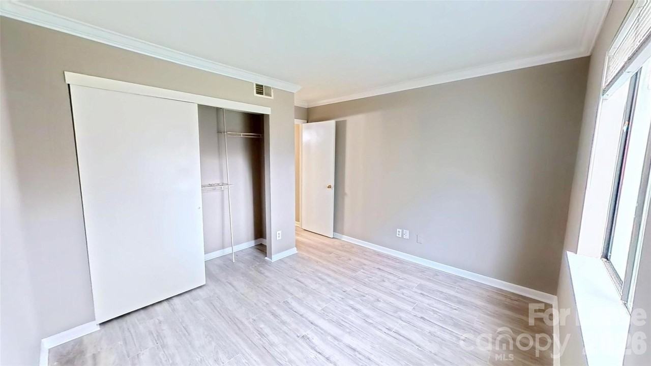 11139 Harrowfield Rd - Photo 6 of 6