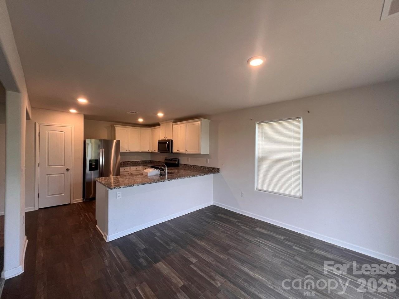 178 Bannock St - Photo 6 of 14