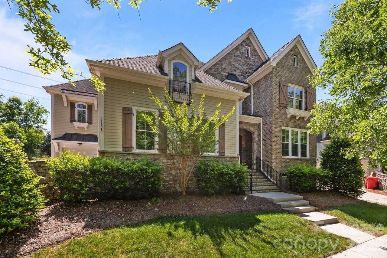 11938 Bradford Park Dr - Photo 2 of 40