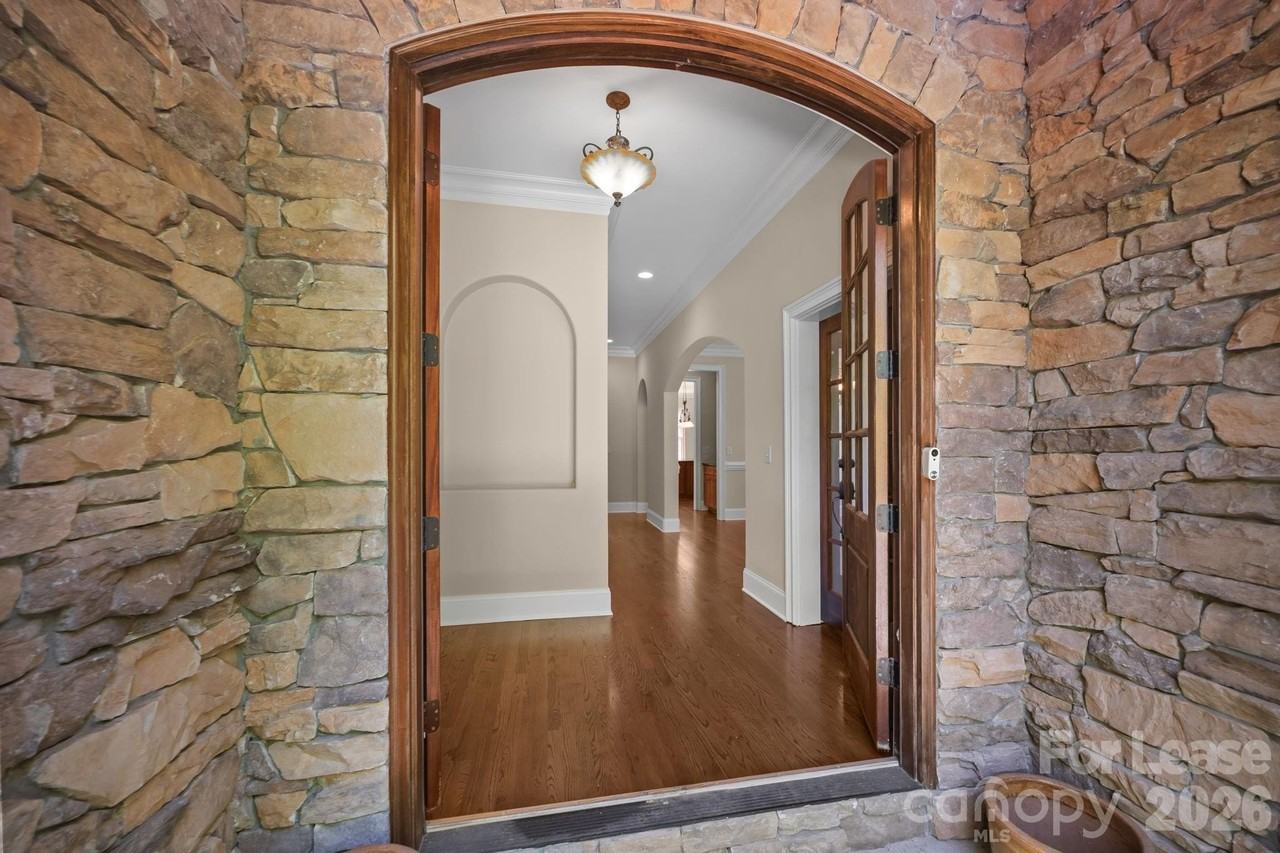 11938 Bradford Park Dr - Photo 3 of 40