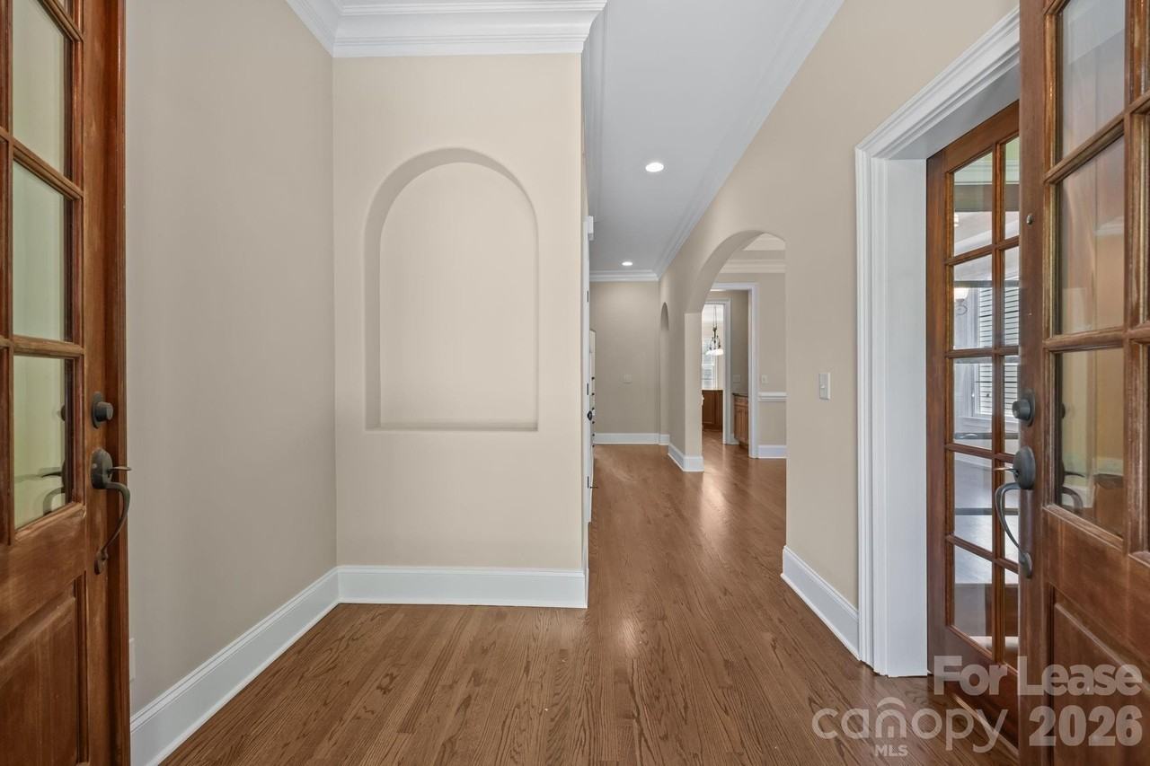 11938 Bradford Park Dr - Photo 4 of 40