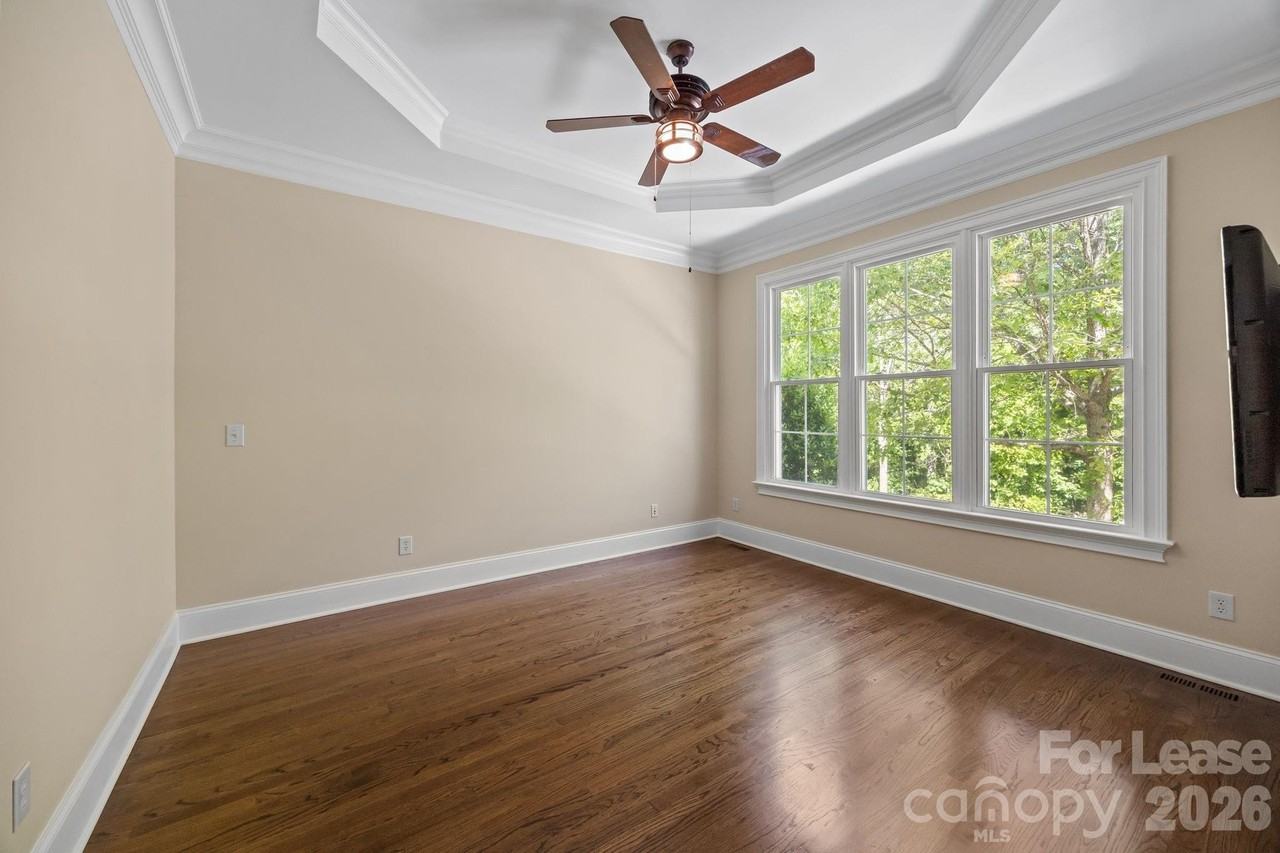 11938 Bradford Park Dr - Photo 6 of 40