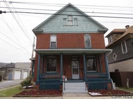 featured image of 214 Barron Ave