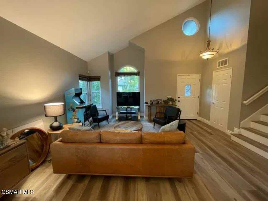 2449 Ridgebrook Pl - Photo 3 of 11