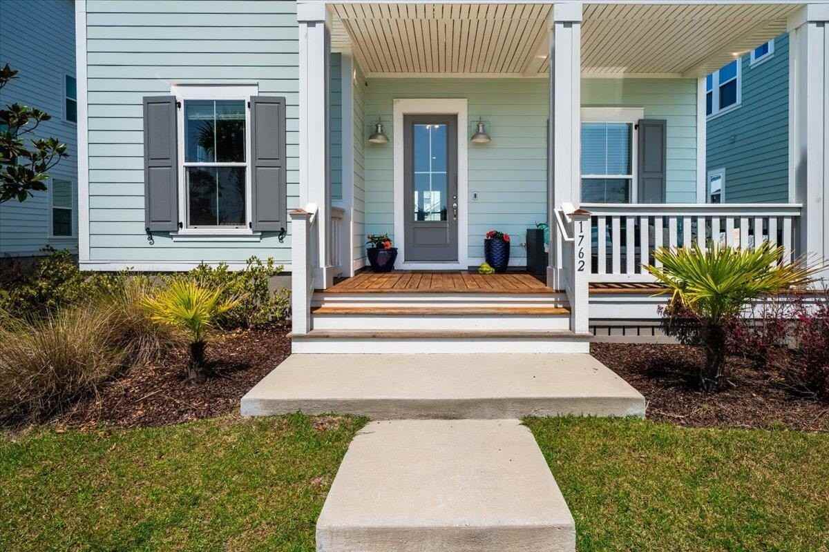 1762 Sandybrook Dr - Photo 3 of 39